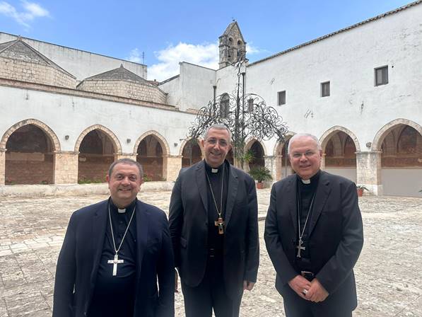 NUOVO PRESIDENTE DELLA CONFERENZA EPISCOPALE PUGLIESE E' MONS. GIUSEPPE SATRIANO